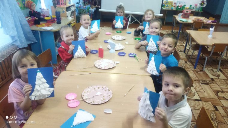 Новый год. Семейные праздники и мечты..